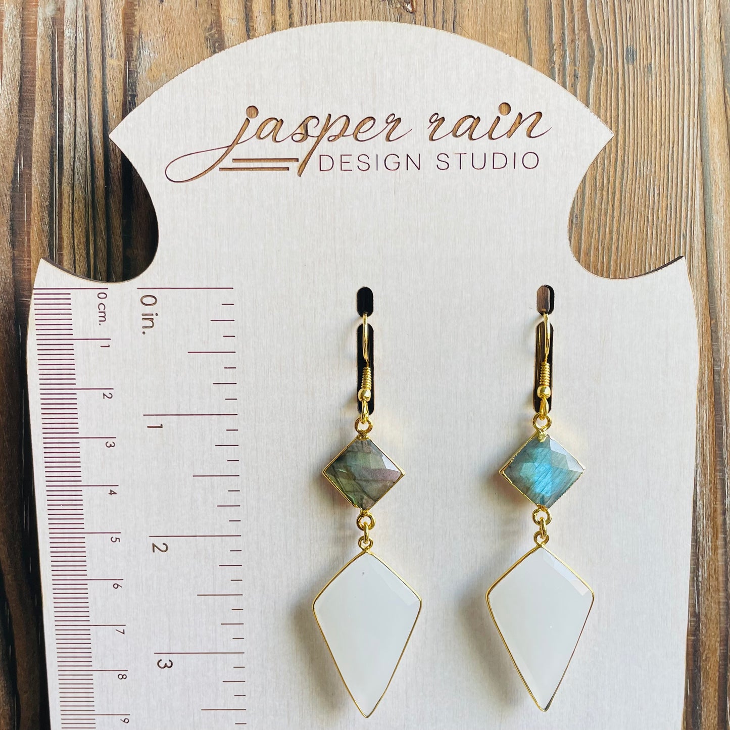 Faceted white chalcedony diamonds with labradorite squares