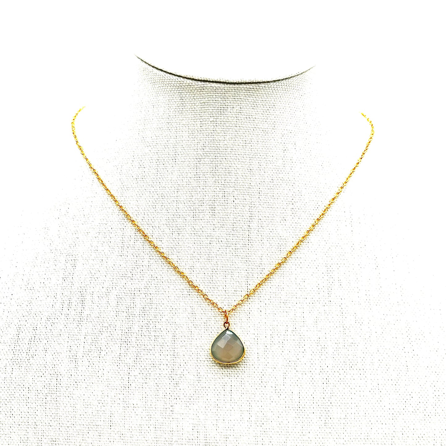 Chalcedony pendant necklace