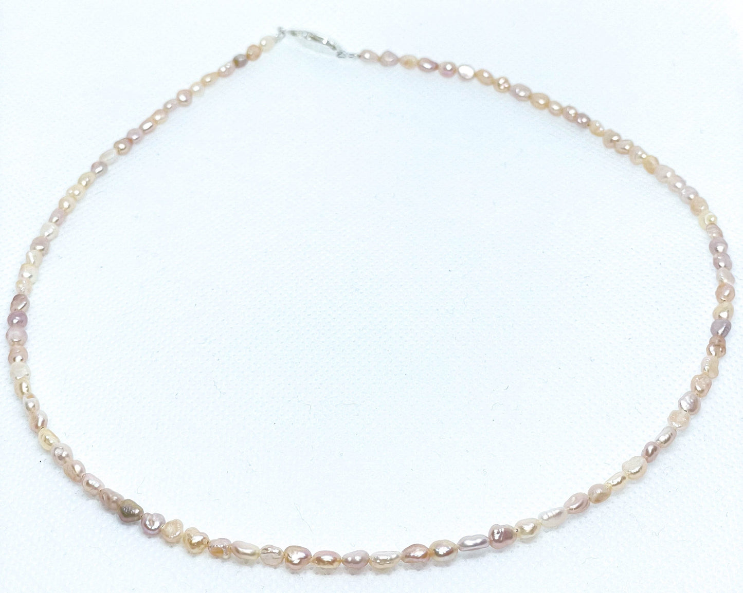 Natural light pink fresh water pearl necklace