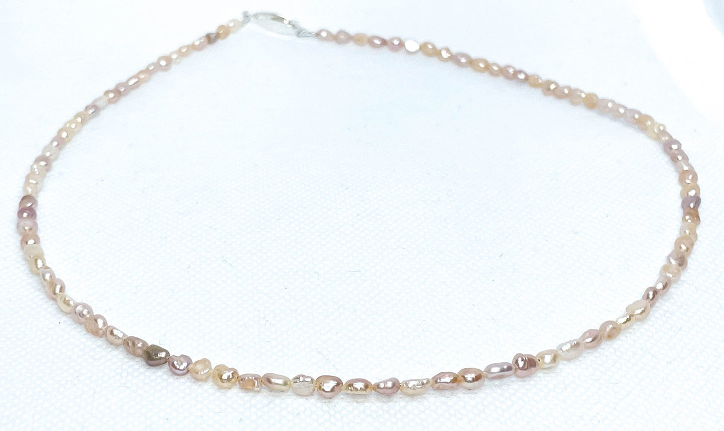 Natural light pink fresh water pearl necklace