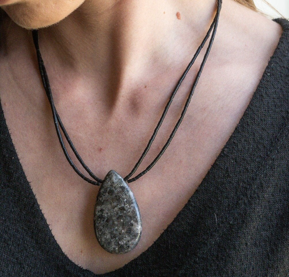 Black Labradorite/Larvikite pendant necklace with black Thai heishi beads: handmade