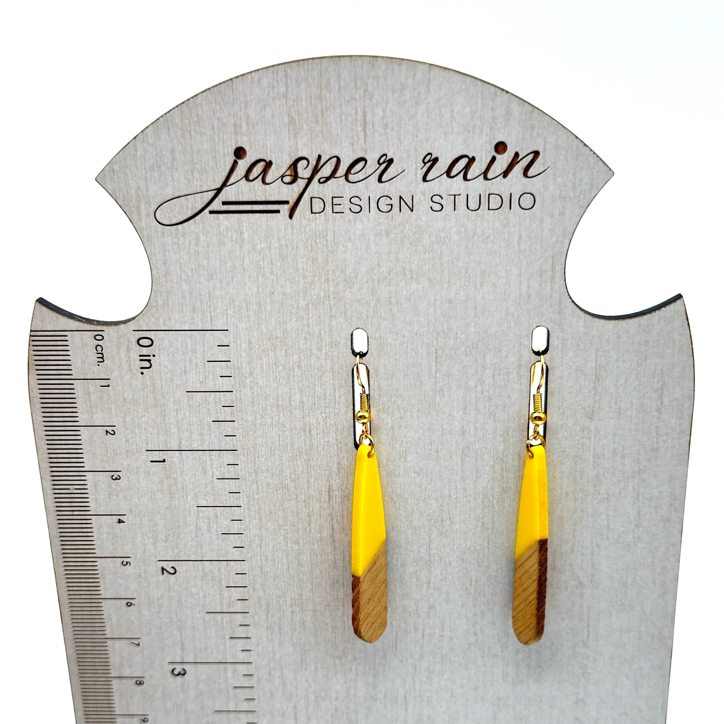 Resin and wood earrings: skinny & lightweight