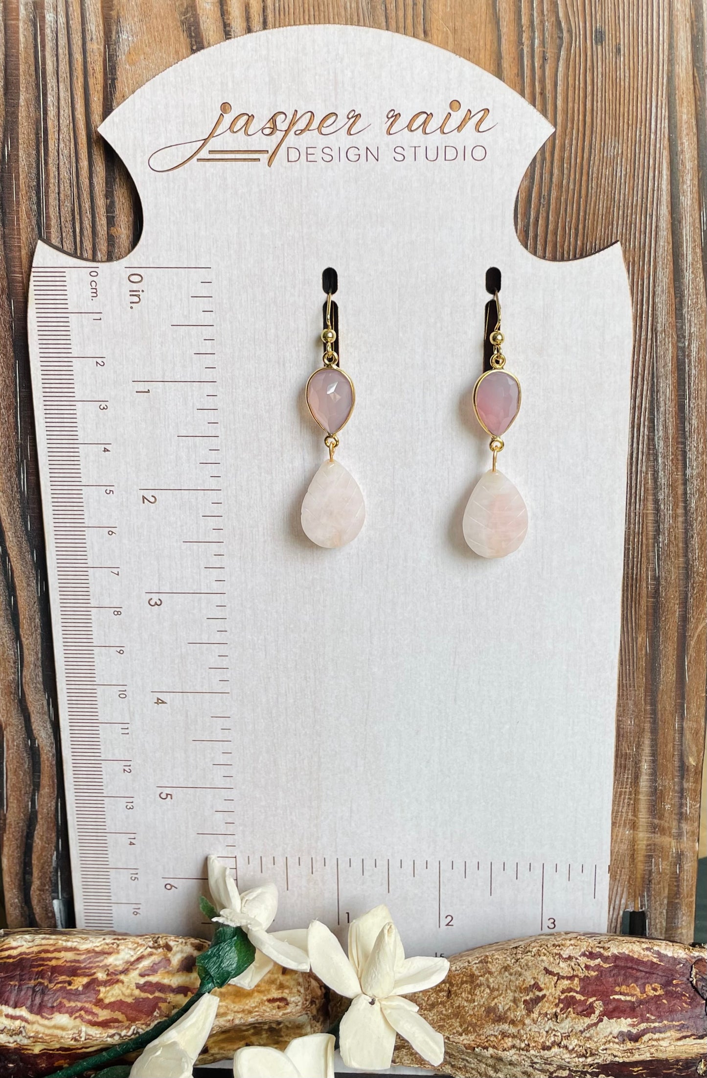 Chalcedony Vermeil and rose quartz earrings