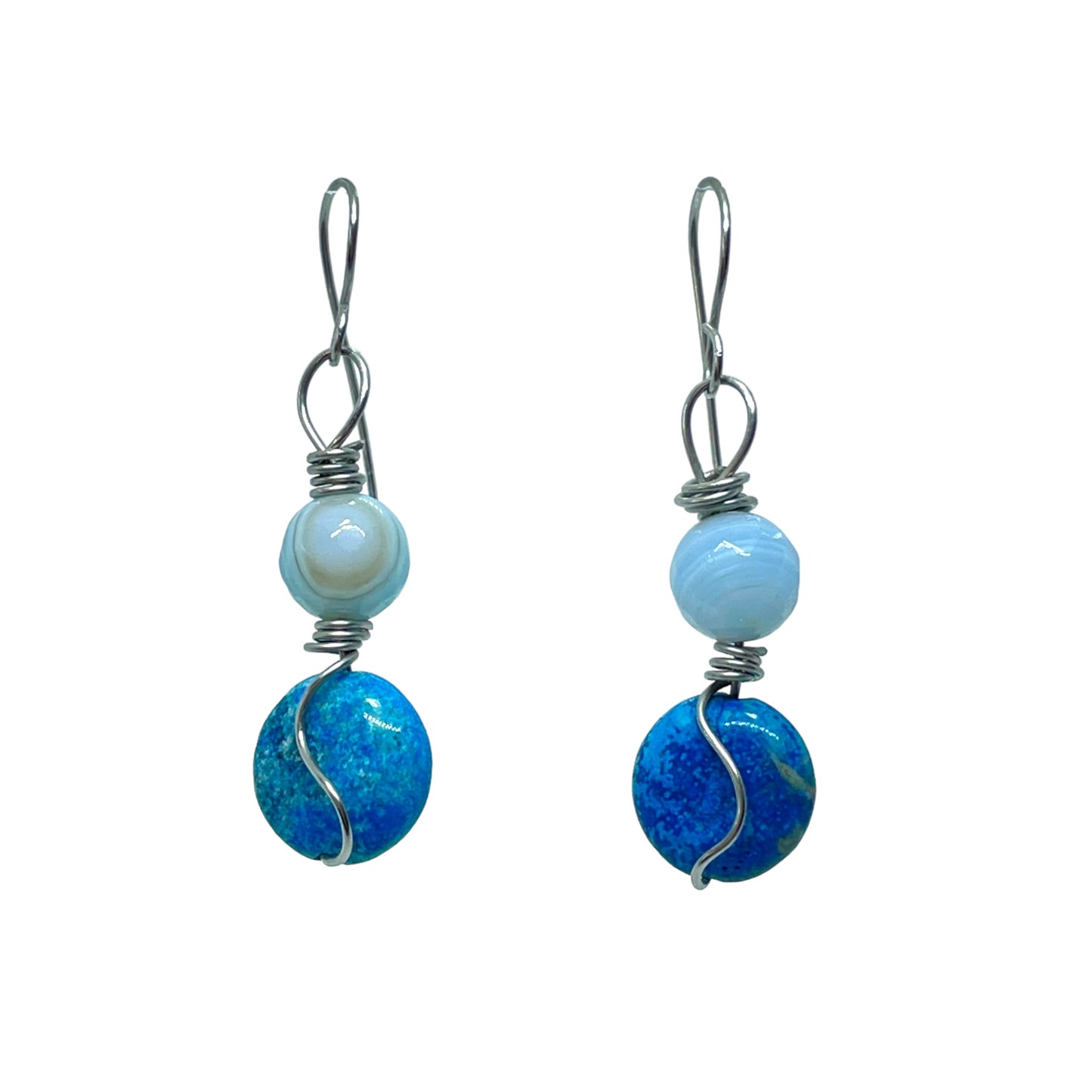 Blue agate and howlite gemstone earrings. Wire-wrapped in stainless steel. Handmade drop earrings.