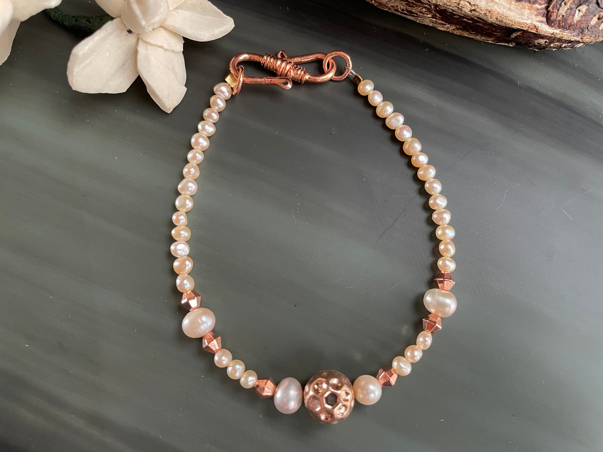 Natural light pink fresh water pearl and Rose Gold bracelet