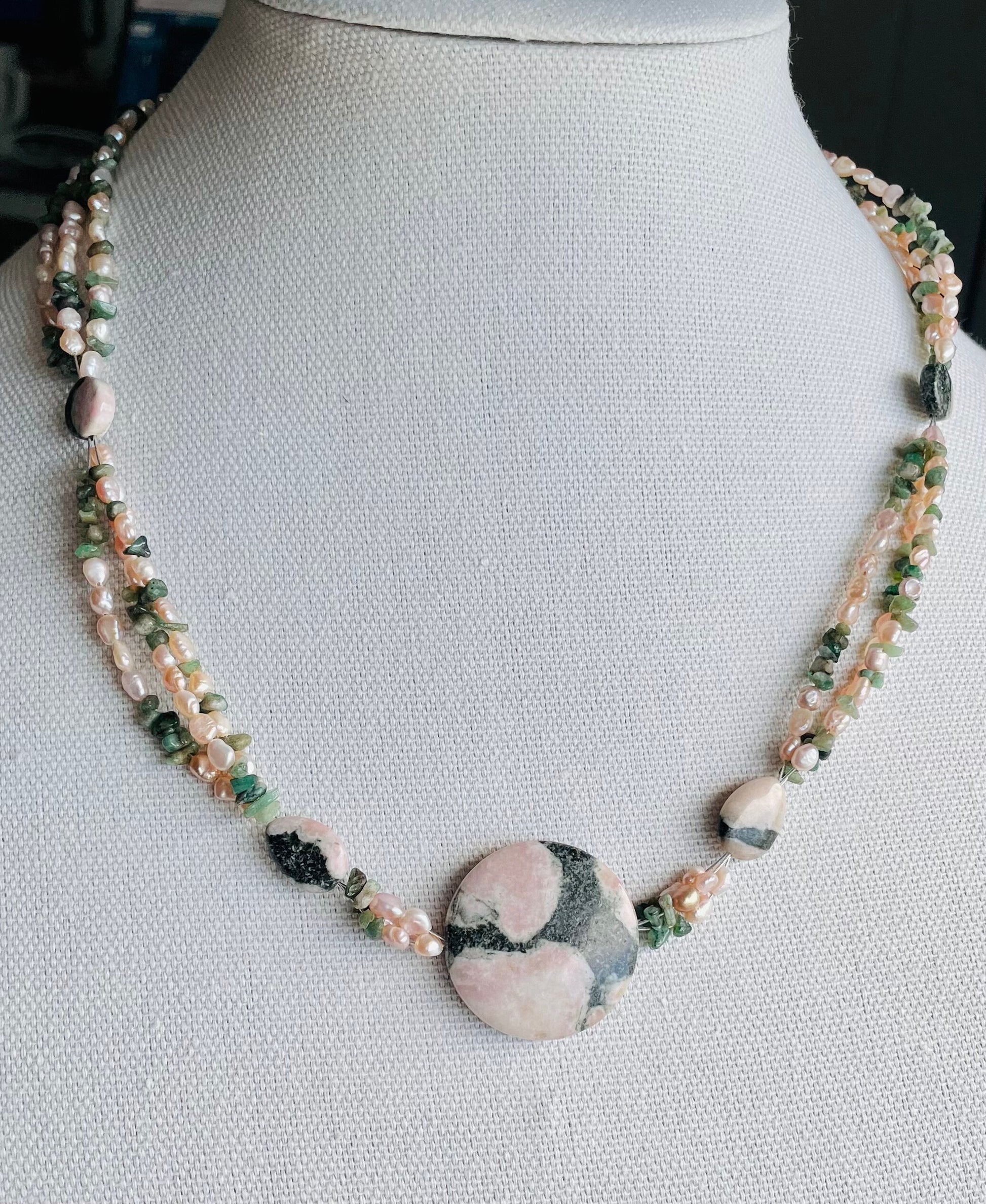 Rhodonite, Natural pink freshwater pearl and natural jade necklace, handmade