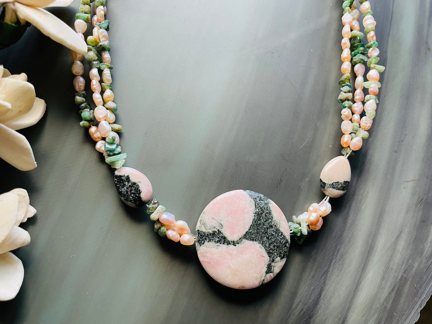 Rhodonite, Natural pink freshwater pearl and natural jade necklace, handmade