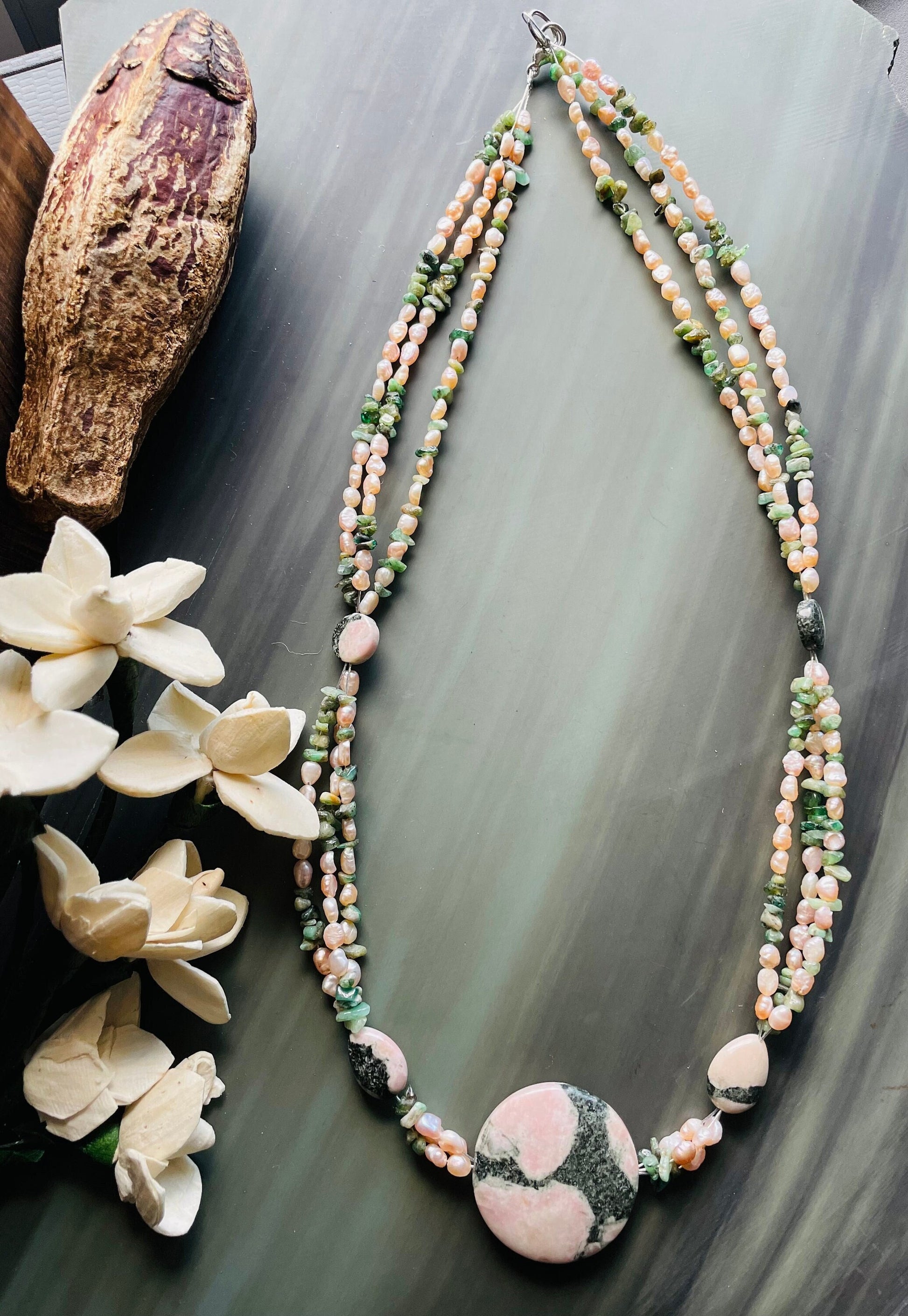 Rhodonite, Natural pink freshwater pearl and natural jade necklace, handmade