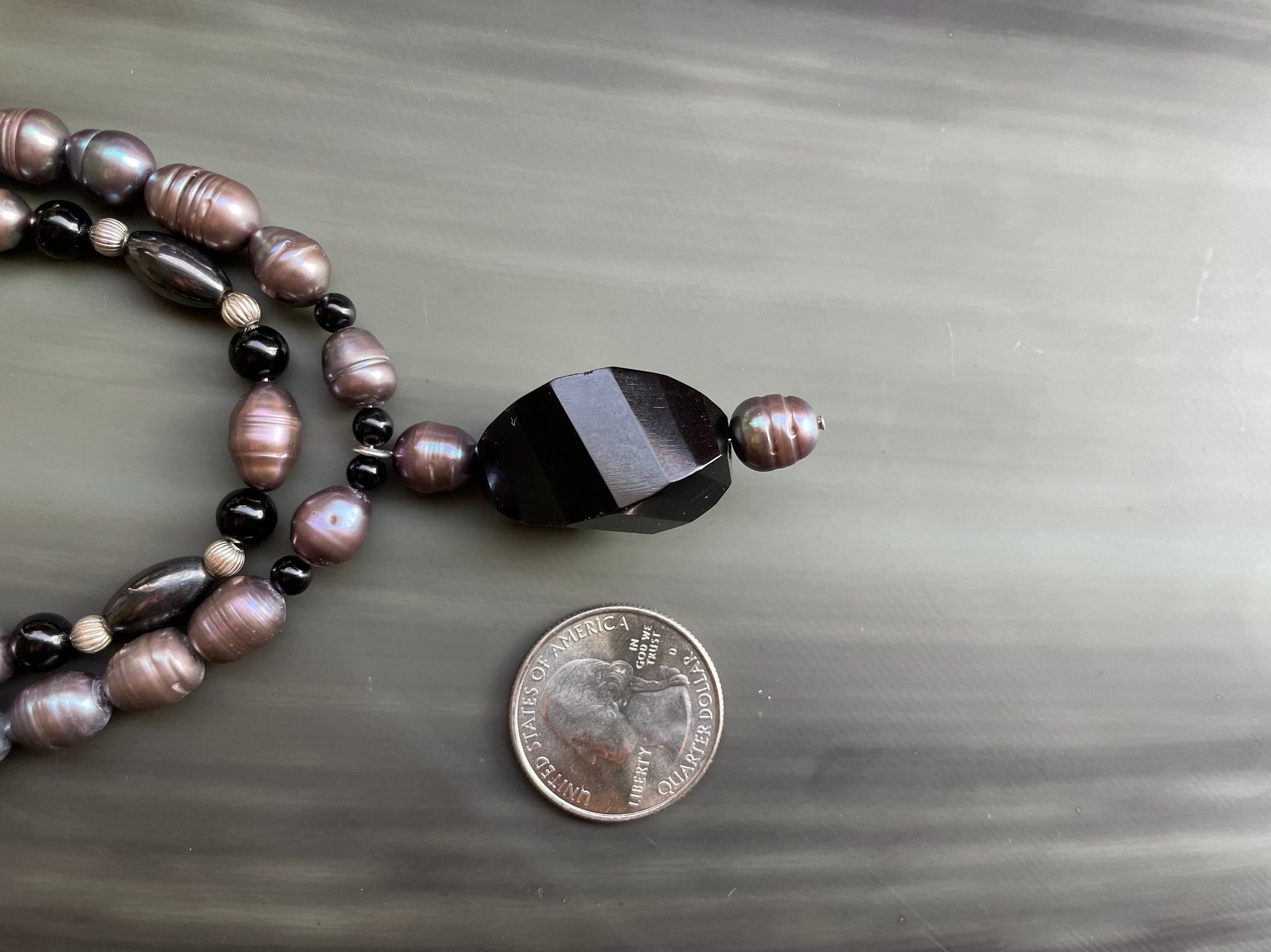 Silver freshwater pearls and black onyx pendant necklace: handmade