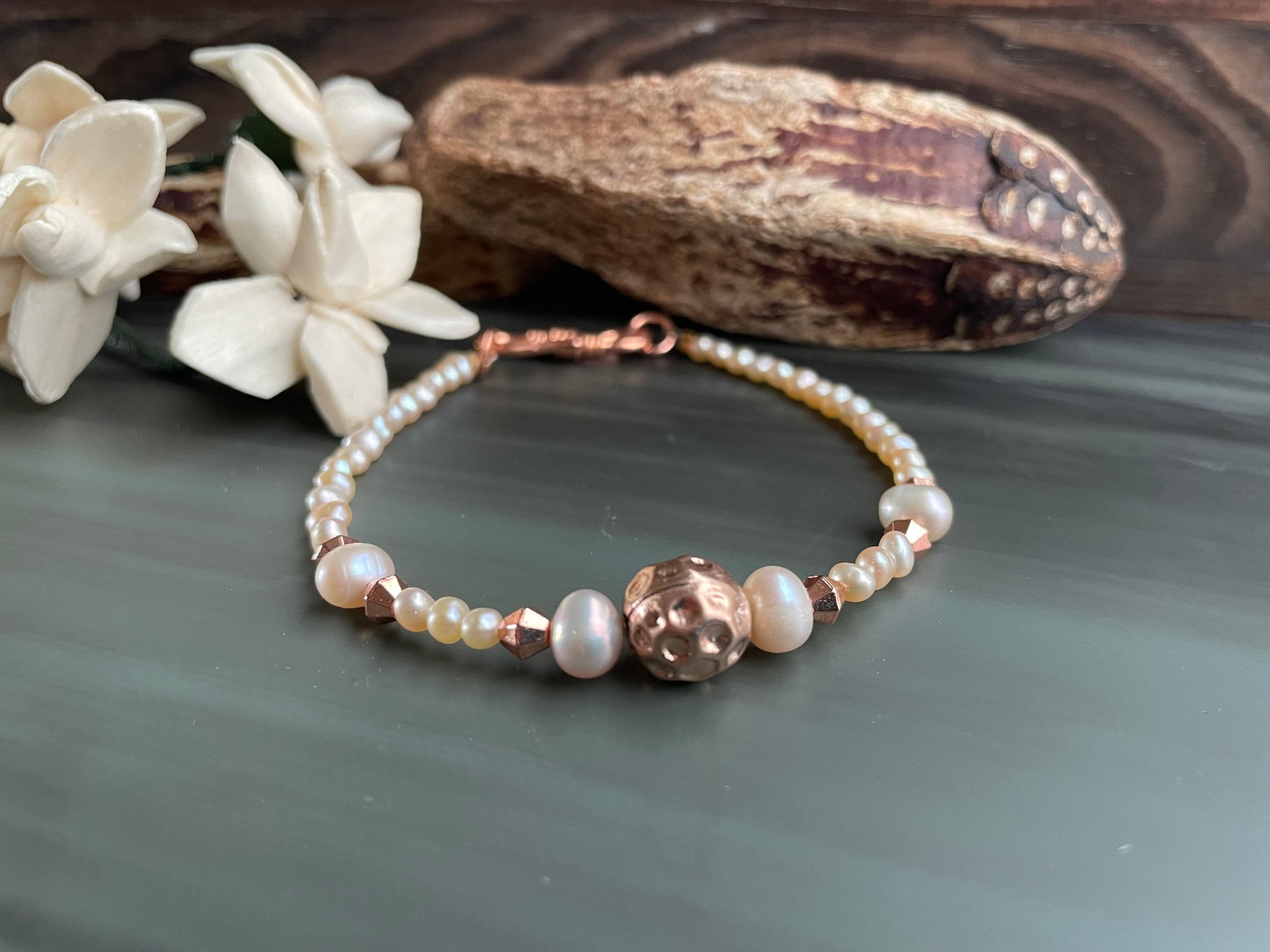 Natural light pink fresh water pearl and Rose Gold bracelet