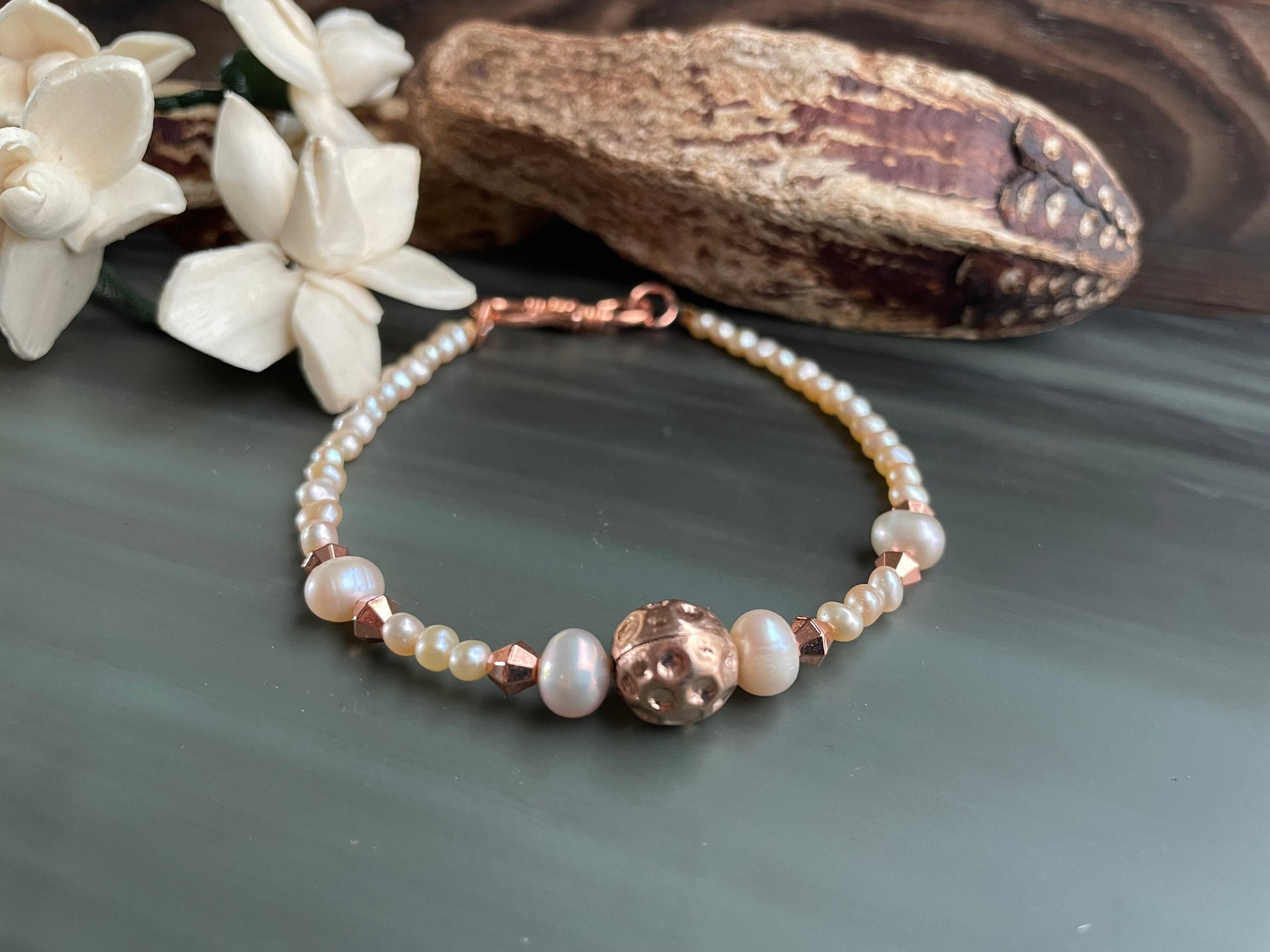 Natural light pink fresh water pearl and Rose Gold bracelet